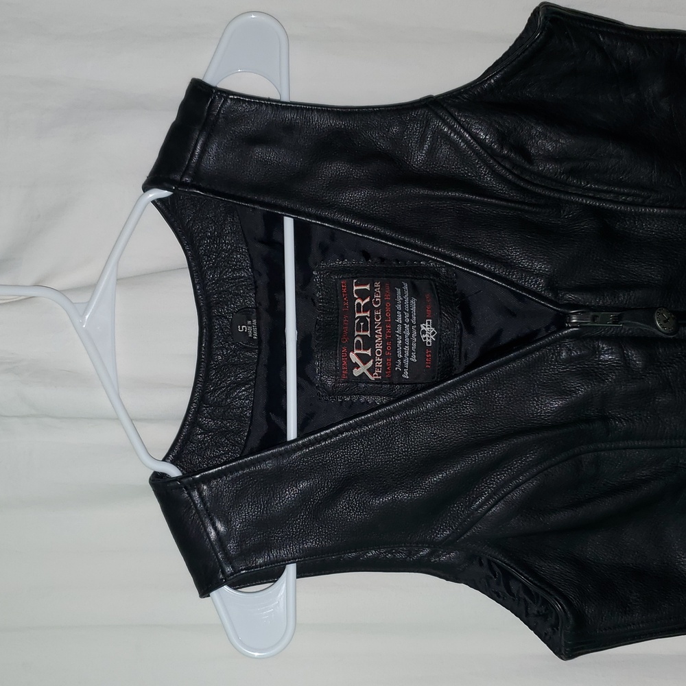 Vintage Black Leather Vest - Picture 3 of 13